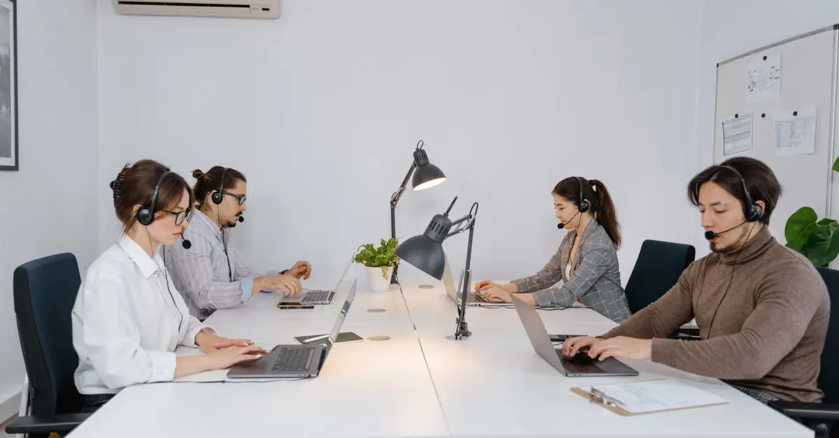 Quais critérios avaliar antes de escolher uma plataforma para gerar contratos pelo CRM?