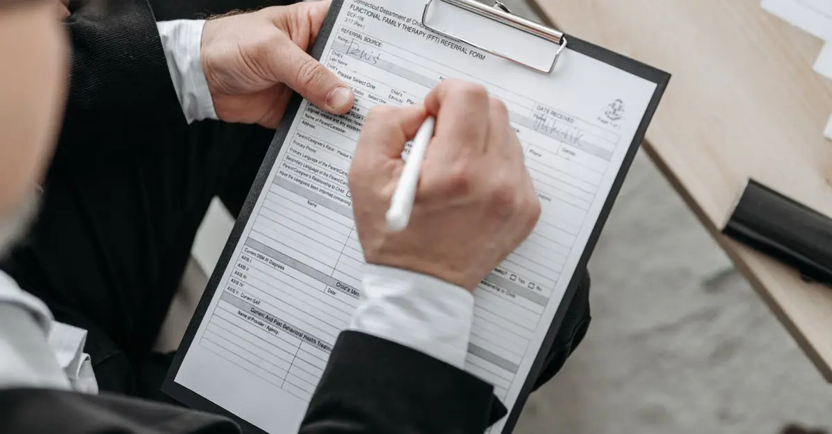 Como a trilha de auditoria comprova a assinatura?