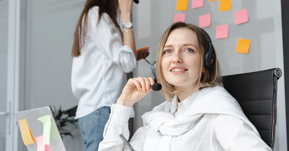 O que considerar ao buscar uma alternativa ao Movidesk com telefonia e inteligência artificial?