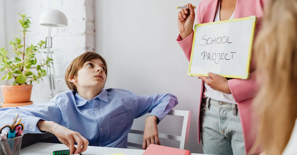 Comunicação com alunos e pais: como centralizar avisos e mensagens