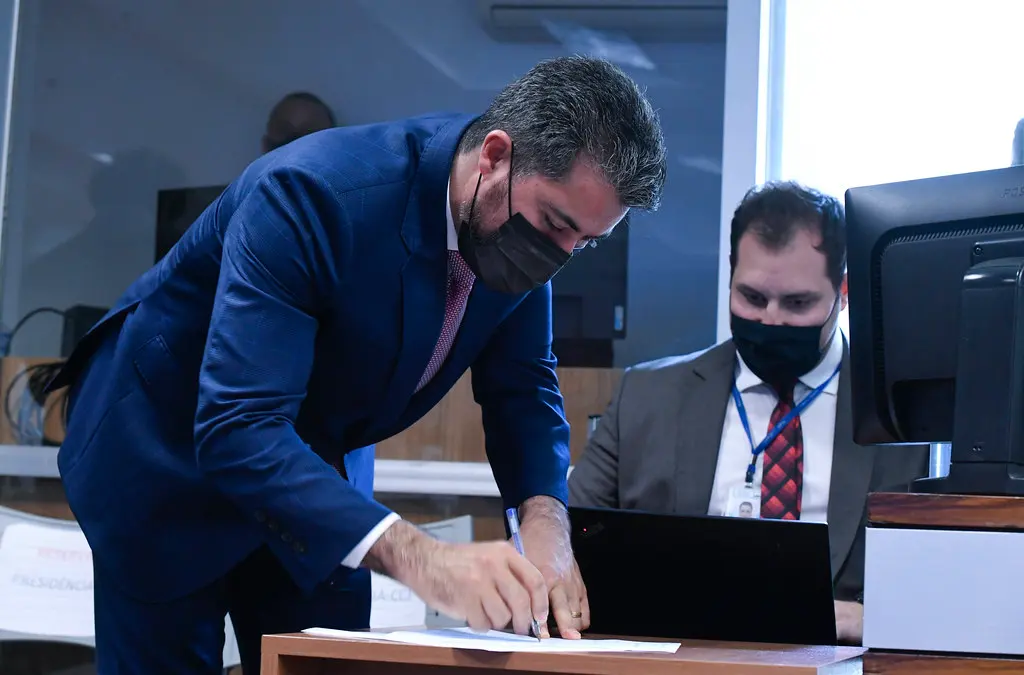 Quando a assinatura eletrônica com IA faz sentido e quando não faz? — Assinatura Eletrônica e Gestão Contratual com IA