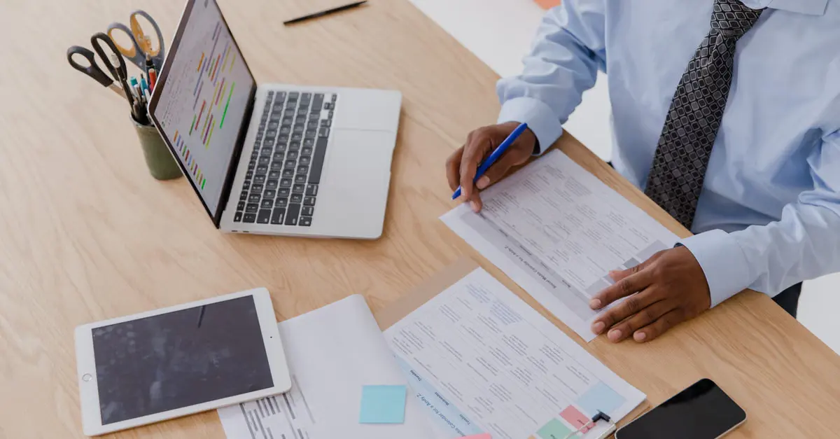 O que são indicadores antecipados de churn e por que monitorar uso, chamados, atrasos e sentimento? — indicadores antecipados de churn uso chamados atrasos e sentimento