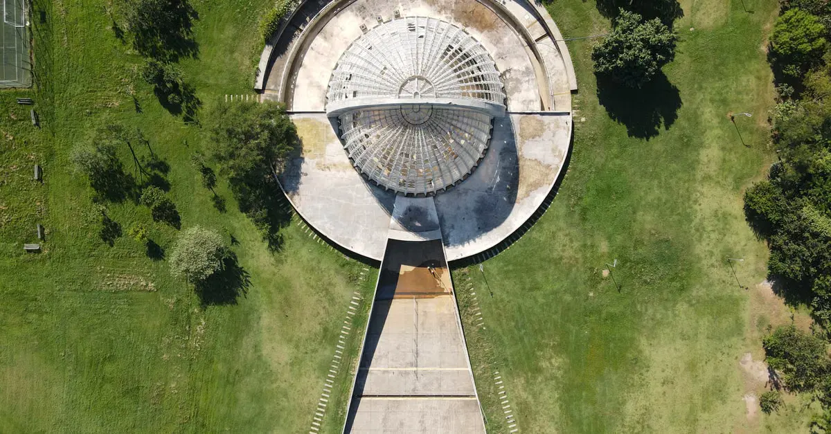 Quais erros comuns sabotam sua arquitetura de pilar e satélites? — pilar e satélites