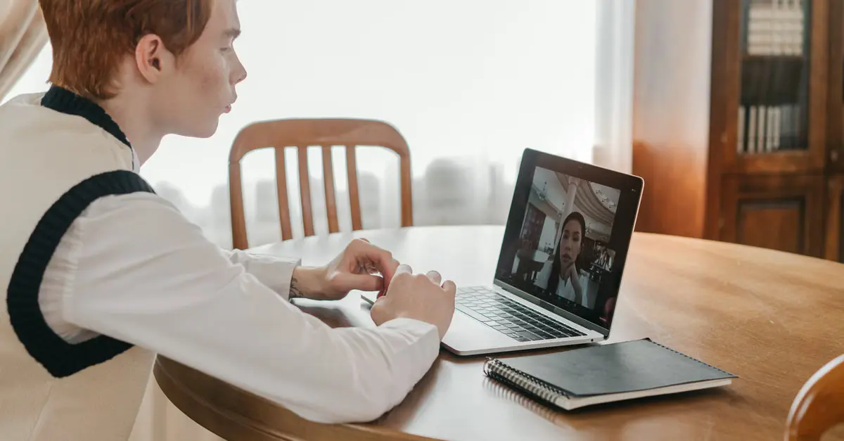 O que é chat ao vivo no site e como ele funciona na prática? — chat ao vivo no site