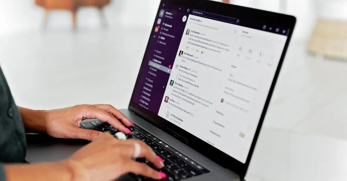 E-mail automático em fluxos: como o bot dispara mensagens no momento certo