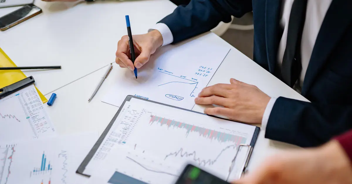 Como avaliar atenção aos detalhes e conformidade em entrevistas para finanças? — entrevista estruturada para finanças