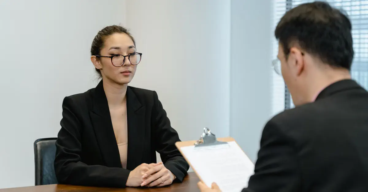 Quais critérios usar para avaliar candidatos em uma entrevista estruturada? — entrevista estruturada para empresas de construção civil
