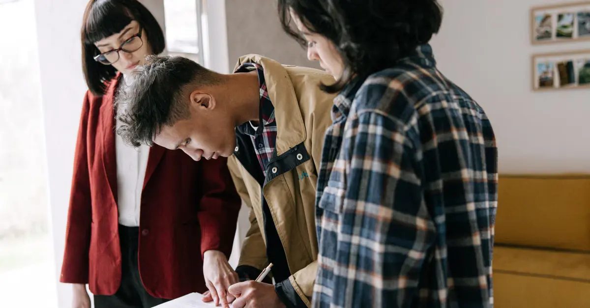 Quais critérios usar para escolher uma plataforma de envio de contratos? — Plataforma para Enviar Contratos para Assinatura