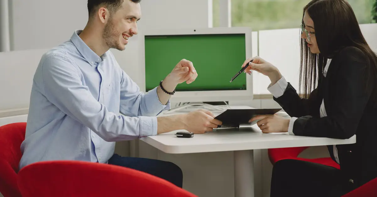 Como comparar opções de ElevenLabs interrompendo cliente com critérios objetivos? — ElevenLabs interrompendo cliente