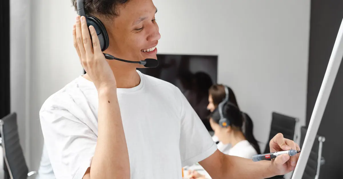 Quais métricas de produtividade realmente importam no atendimento? — Como montar relatórios de produtividade do atendimento