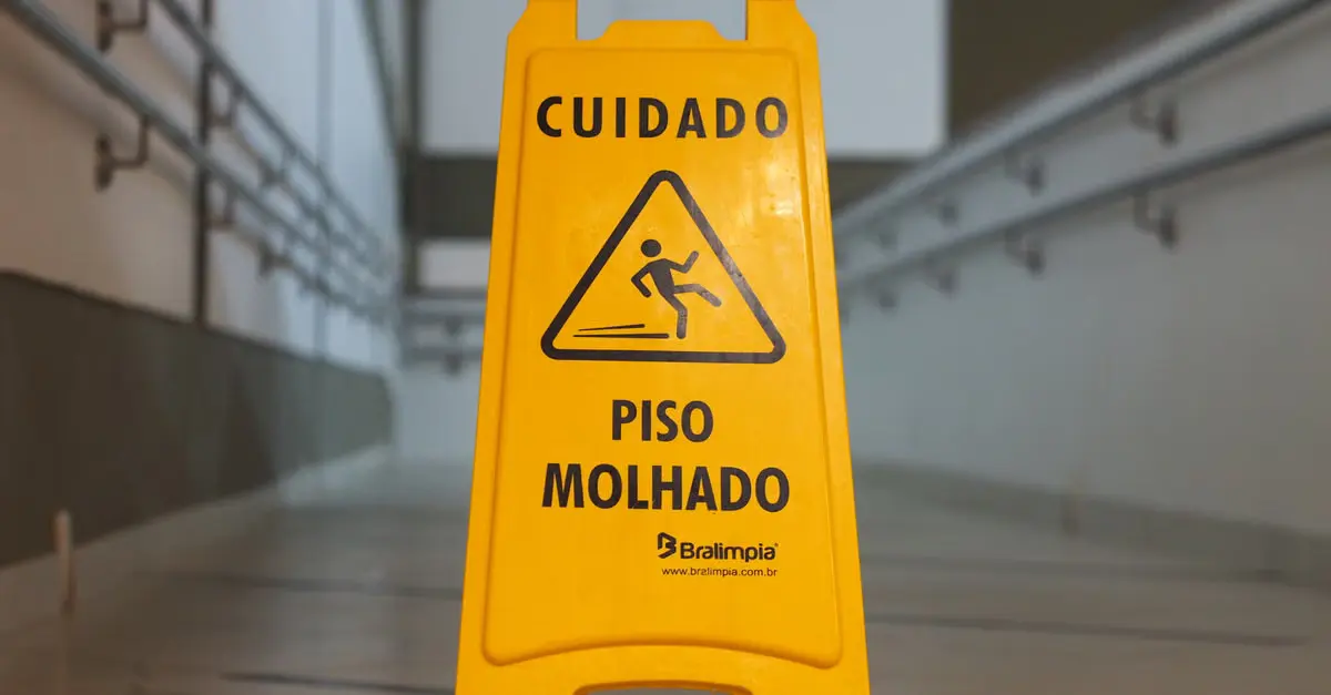 Como corrigir as causas mais comuns de queda de qualidade? — pausar campanha IA qualidade chamada