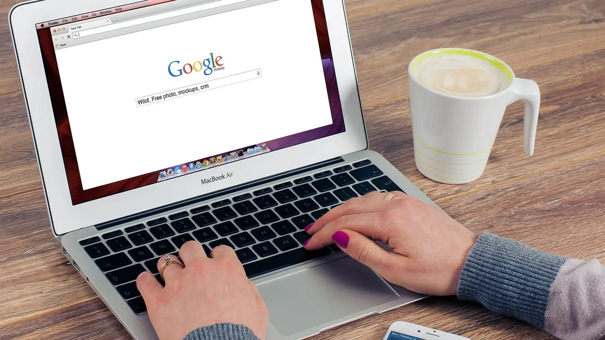 Por que integrar a captura de leads ao seu CRM e WhatsApp? E. Criador de landing pages