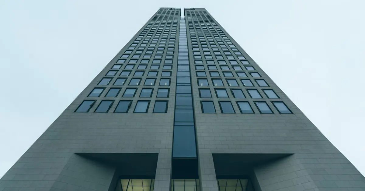 Como escolher a arquitetura certa: critérios práticos para sua operação — arquitetura chamadas autenticadas operadora
