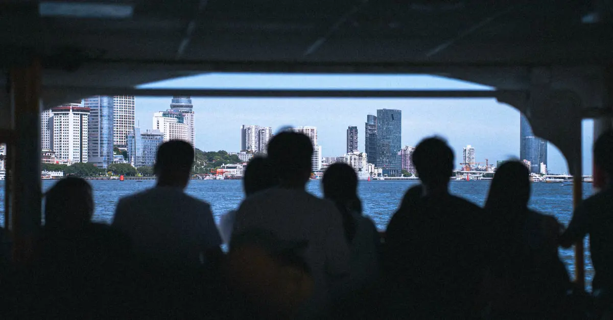 Como decidir o destino do transbordo sem criar uma fila maior ainda? — transbordo de filas