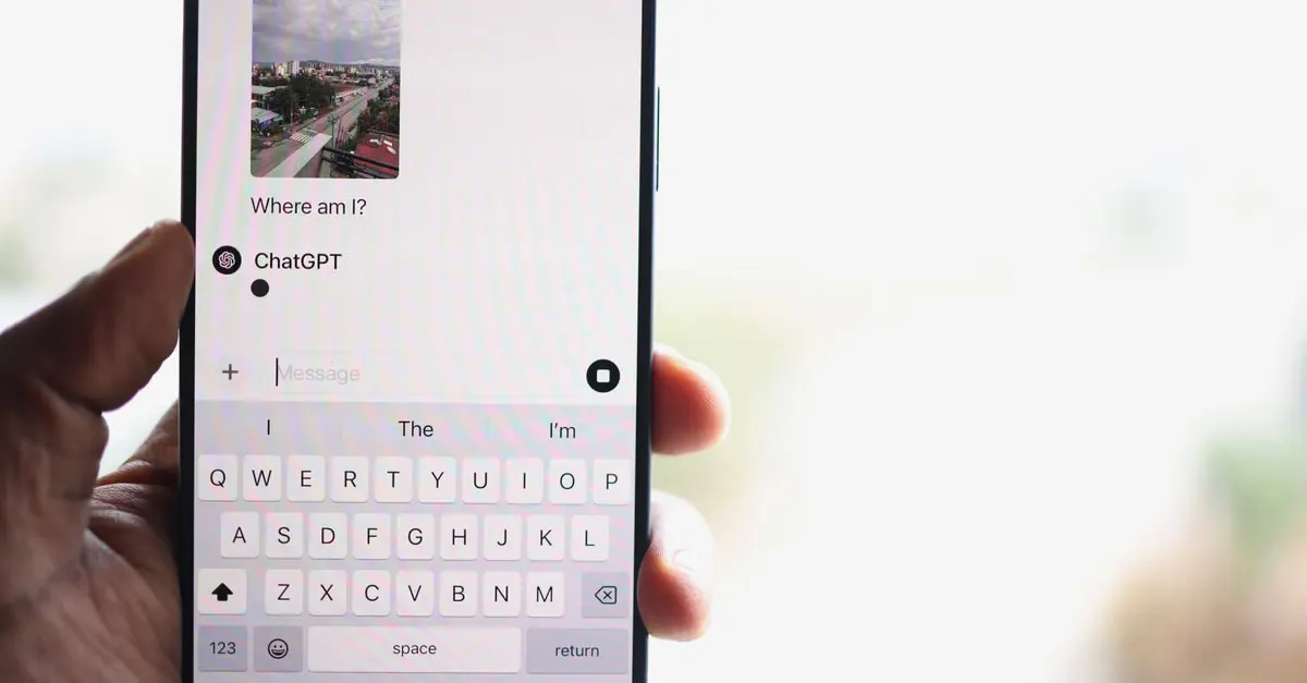 Como escolher o papel de cada canal conforme o momento da jornada? — PWA WhatsApp RCS