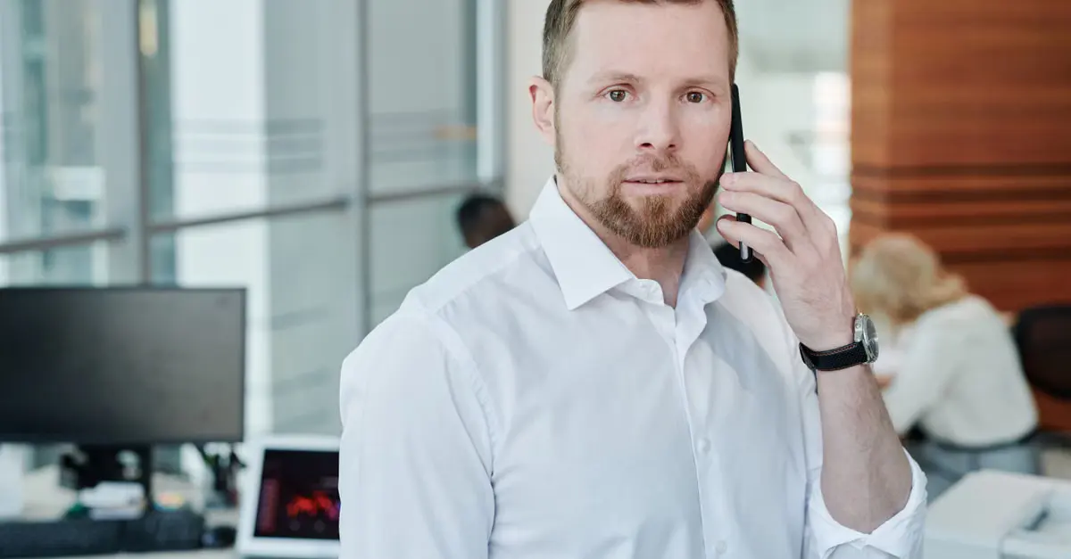 O que define a arquitetura de um sistema de paging confiável? — paging empresarial