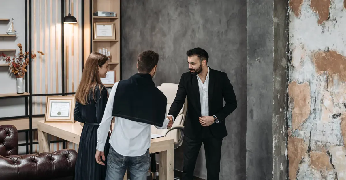 Onde a adoção de renovação contratos RCS PWA costuma falhar?