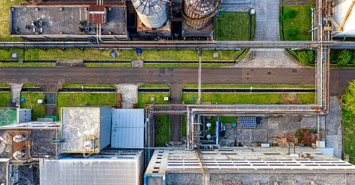 Como escolher o tema certo para sua página pilar industrial? — como estruturar uma página pilar indústrias