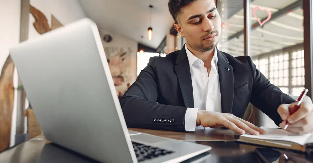 Checklist de atualização: 7 passos para revisar artigos antigos de serviços locais sem perder autoridade — como atualizar artigos antigos serviços locais