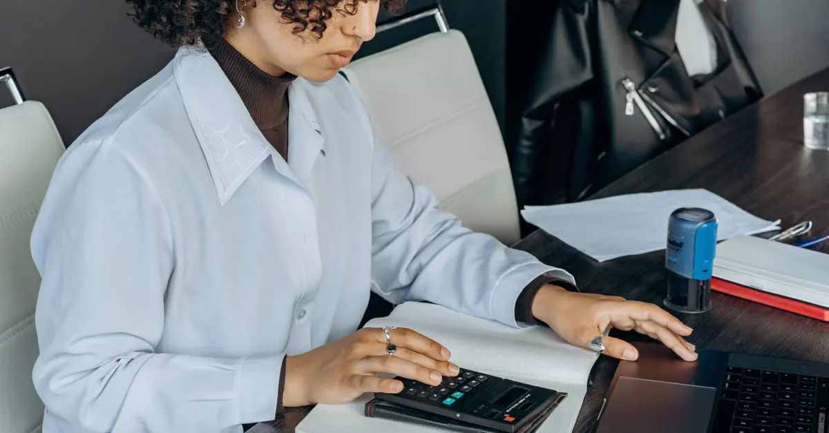 Como calcular o tempo estimado de espera com dados reais da fila? — tempo estimado de espera ura decreto 13.135